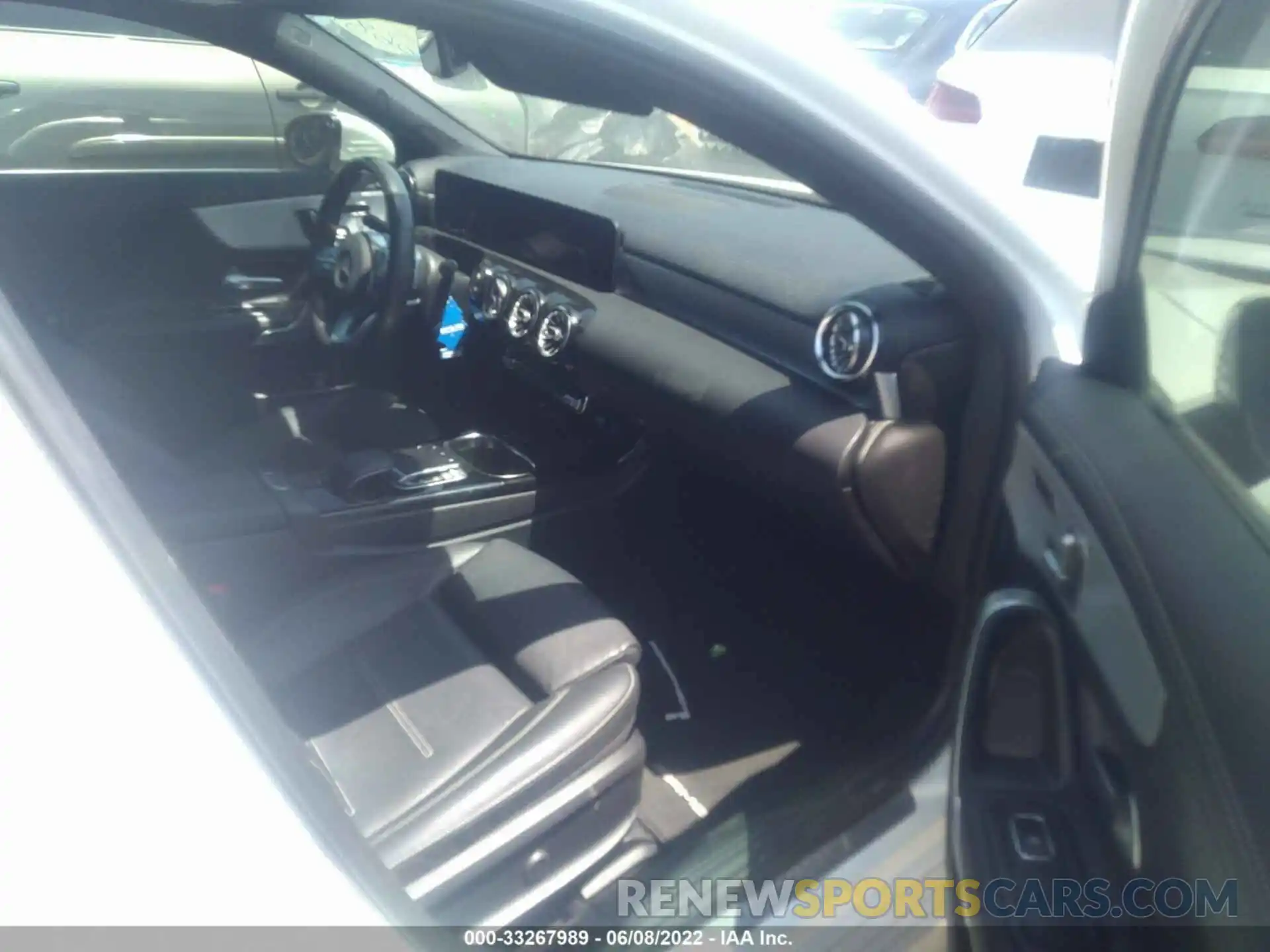 5 Photograph of a damaged car WDD3G4EB4KW006688 MERCEDES-BENZ A-CLASS 2019