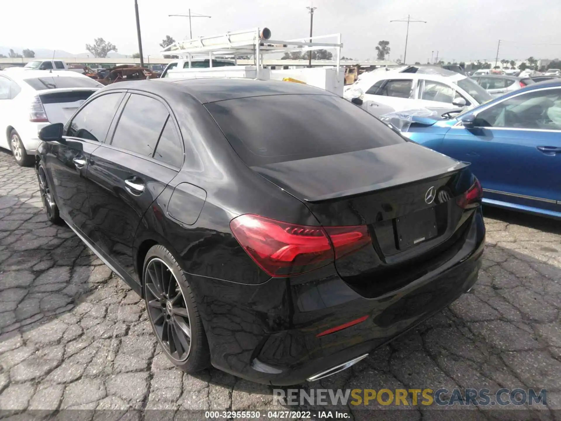 3 Photograph of a damaged car WDD3G4EB4KW006903 MERCEDES-BENZ A-CLASS 2019