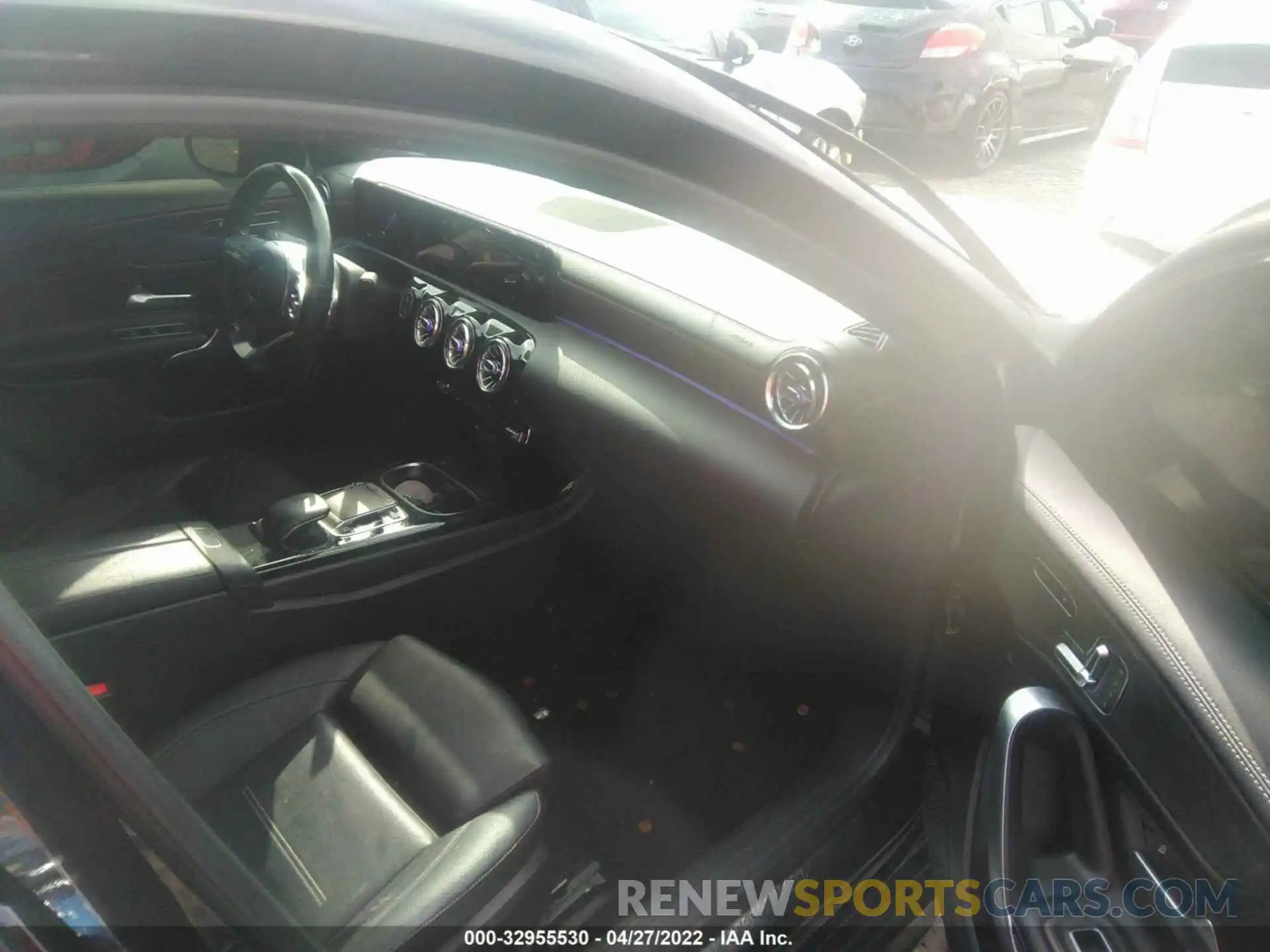 5 Photograph of a damaged car WDD3G4EB4KW006903 MERCEDES-BENZ A-CLASS 2019