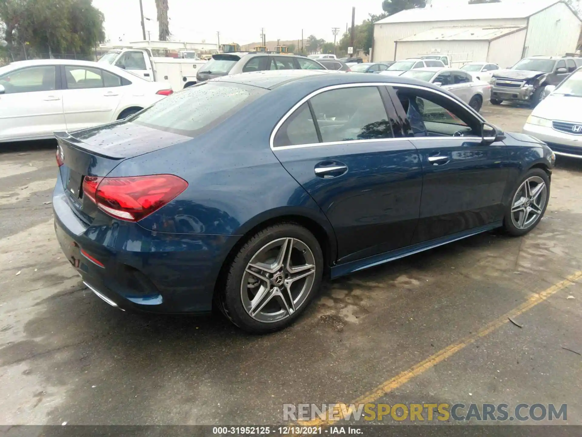 4 Photograph of a damaged car WDD3G4EB4KW017626 MERCEDES-BENZ A-CLASS 2019