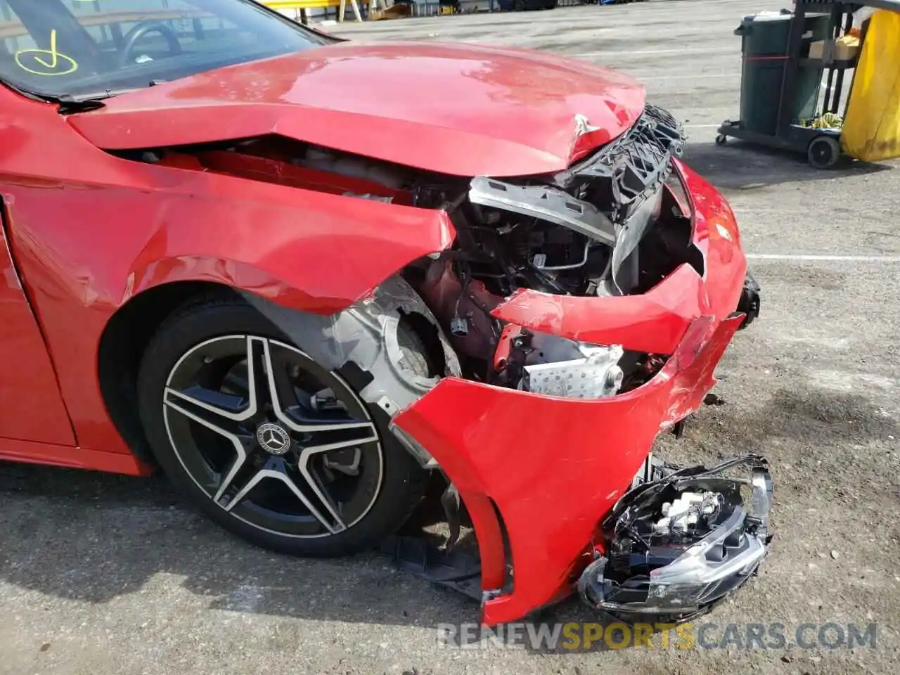 9 Photograph of a damaged car WDD3G4EB4KW025631 MERCEDES-BENZ A-CLASS 2019