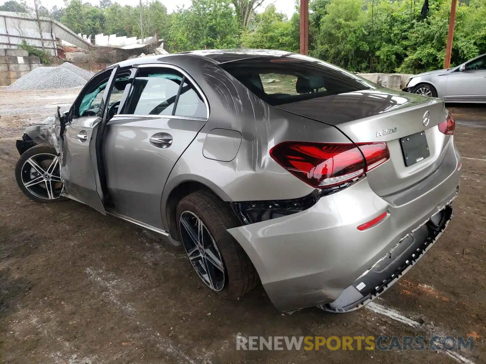 3 Photograph of a damaged car WDD3G4EB4KW032501 MERCEDES-BENZ A-CLASS 2019