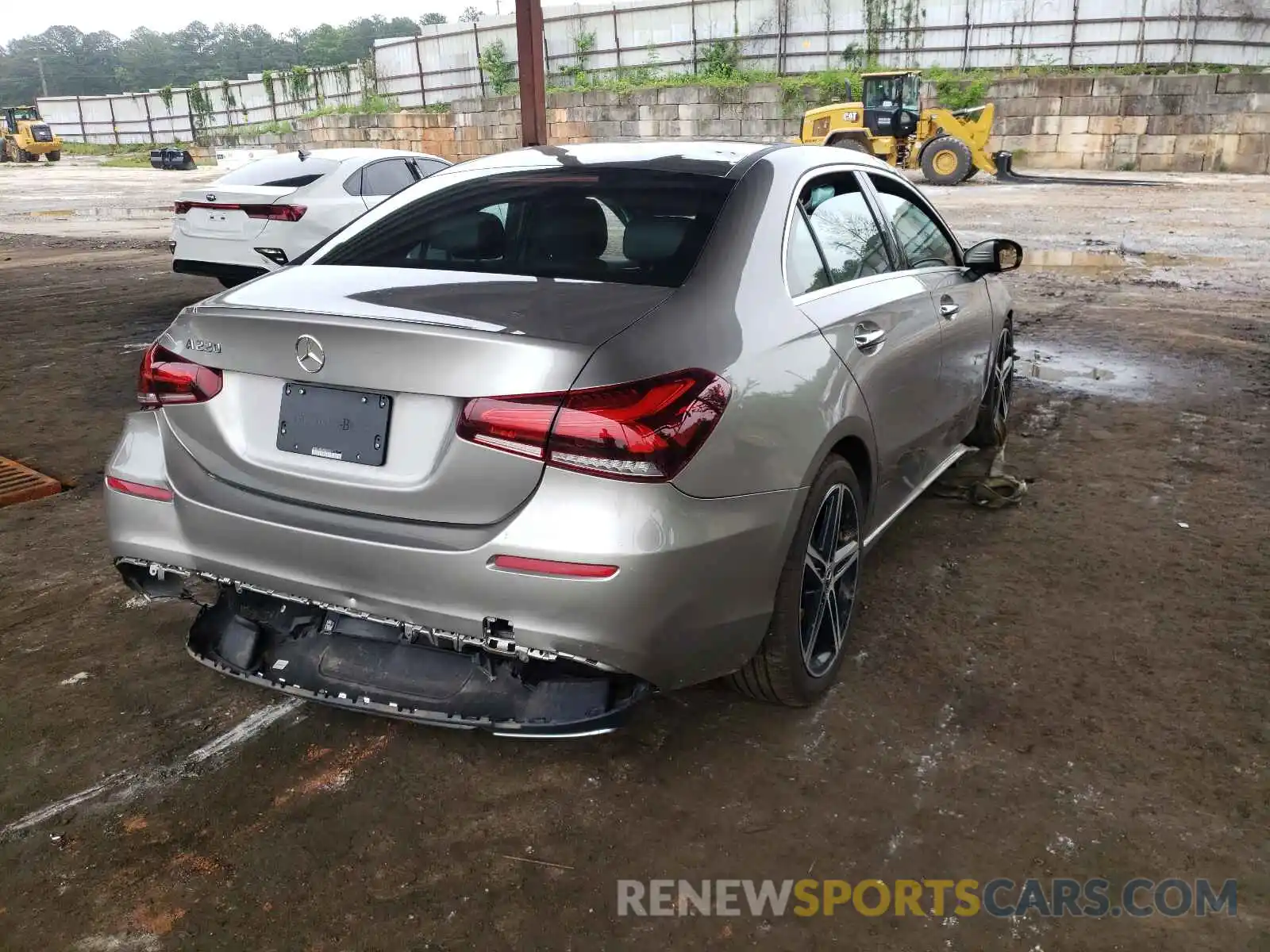 4 Photograph of a damaged car WDD3G4EB4KW032501 MERCEDES-BENZ A-CLASS 2019