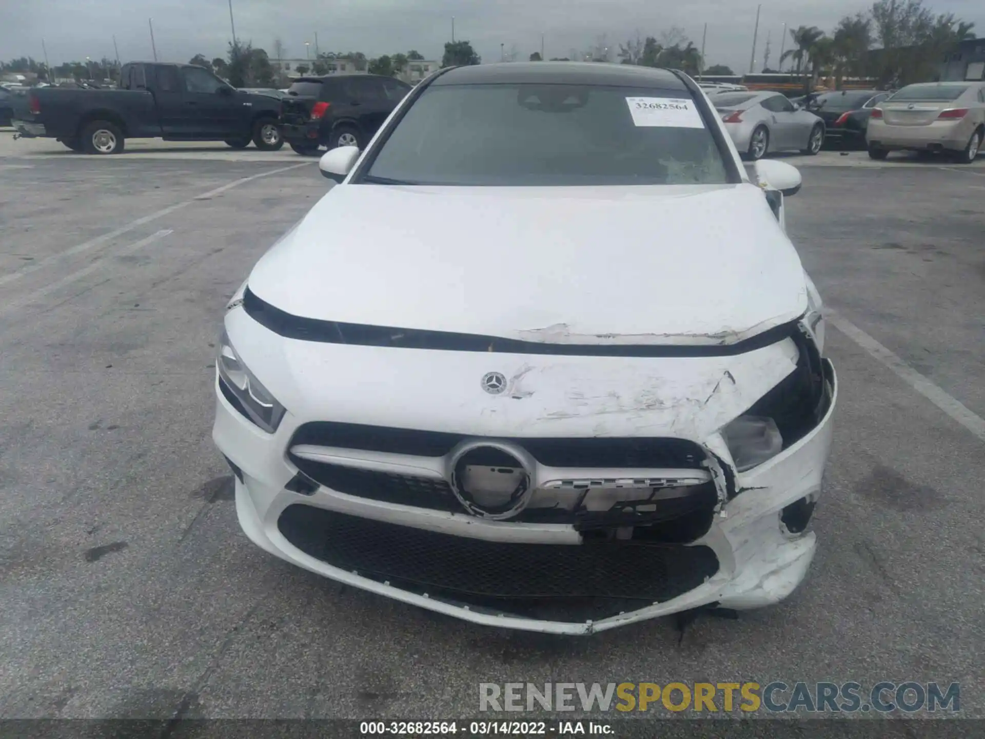 6 Photograph of a damaged car WDD3G4EB5KW000611 MERCEDES-BENZ A-CLASS 2019