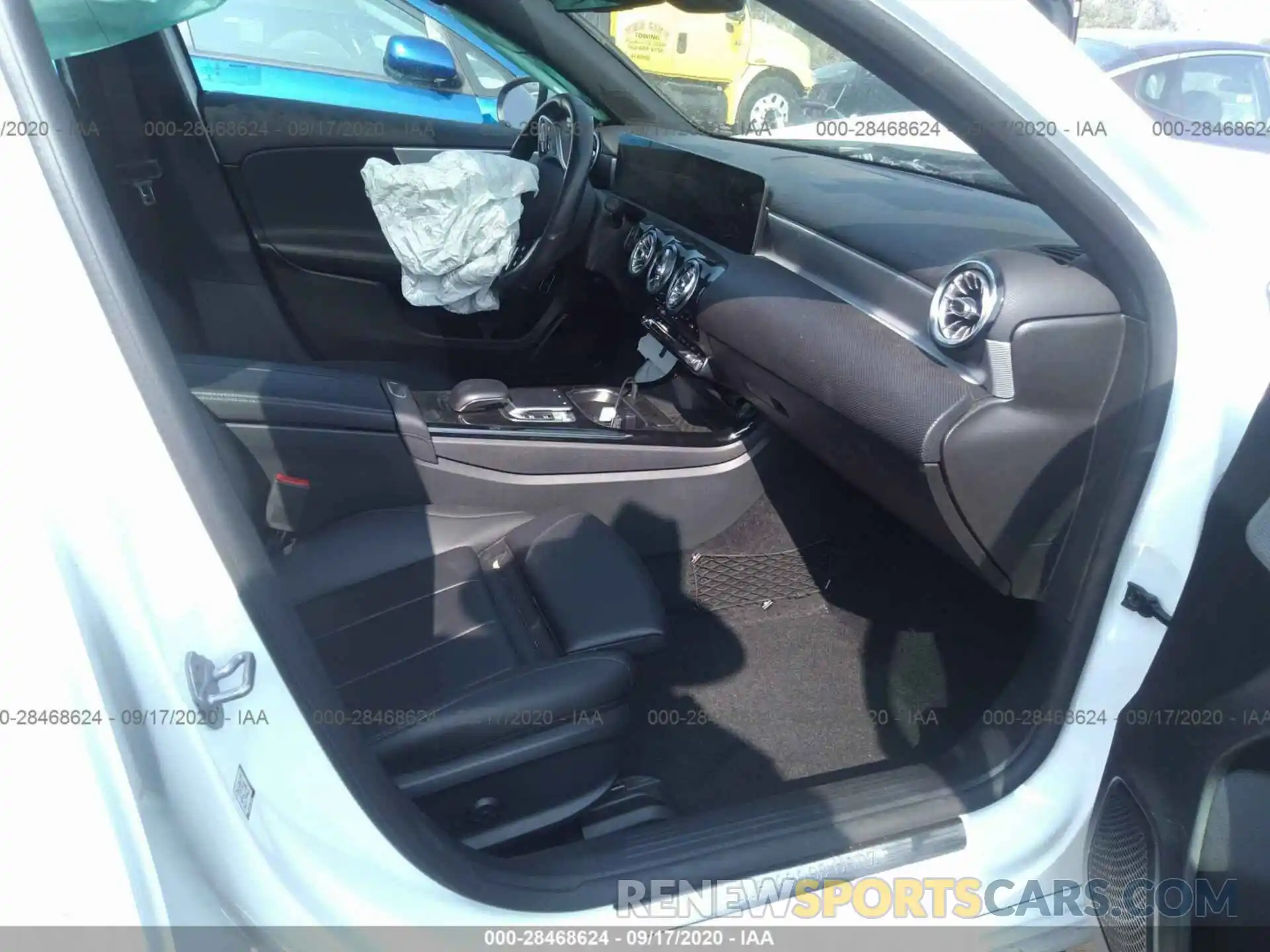 5 Photograph of a damaged car WDD3G4EB5KW000656 MERCEDES-BENZ A-CLASS 2019