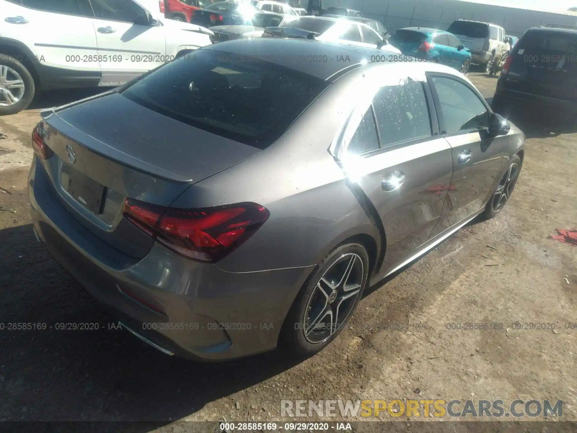 4 Photograph of a damaged car WDD3G4EB5KW003508 MERCEDES-BENZ A-CLASS 2019