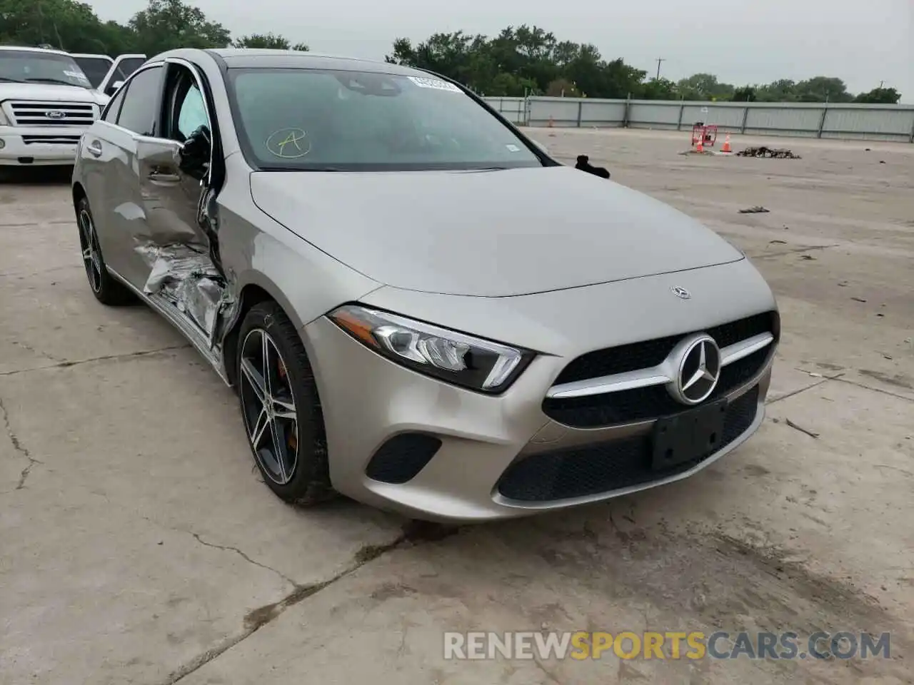 1 Photograph of a damaged car WDD3G4EB5KW017974 MERCEDES-BENZ A-CLASS 2019