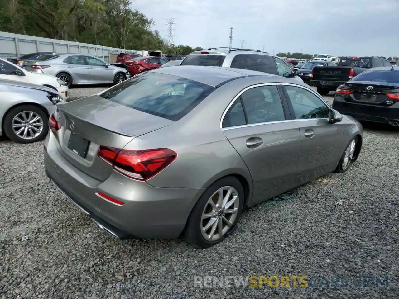 3 Photograph of a damaged car WDD3G4EB5KW023872 MERCEDES-BENZ A-CLASS 2019