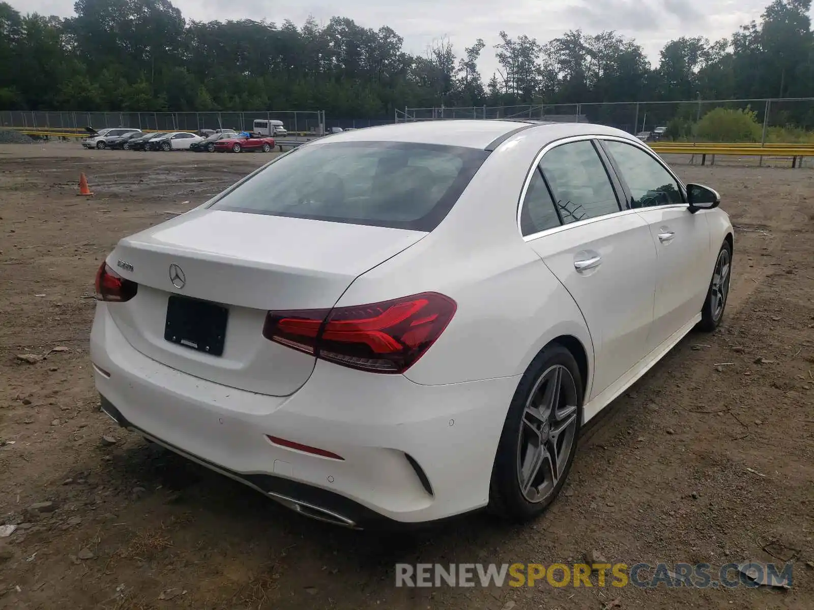 4 Photograph of a damaged car WDD3G4EB6KW000519 MERCEDES-BENZ A-CLASS 2019