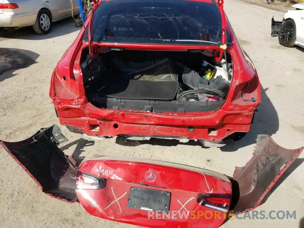 9 Photograph of a damaged car WDD3G4EB6KW019281 MERCEDES-BENZ A-CLASS 2019