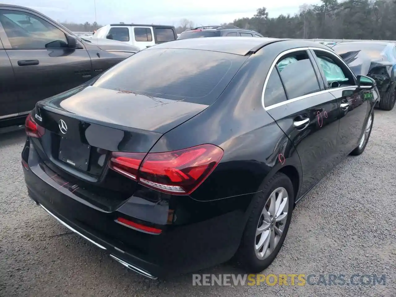 4 Photograph of a damaged car WDD3G4EB6KW023444 MERCEDES-BENZ A-CLASS 2019