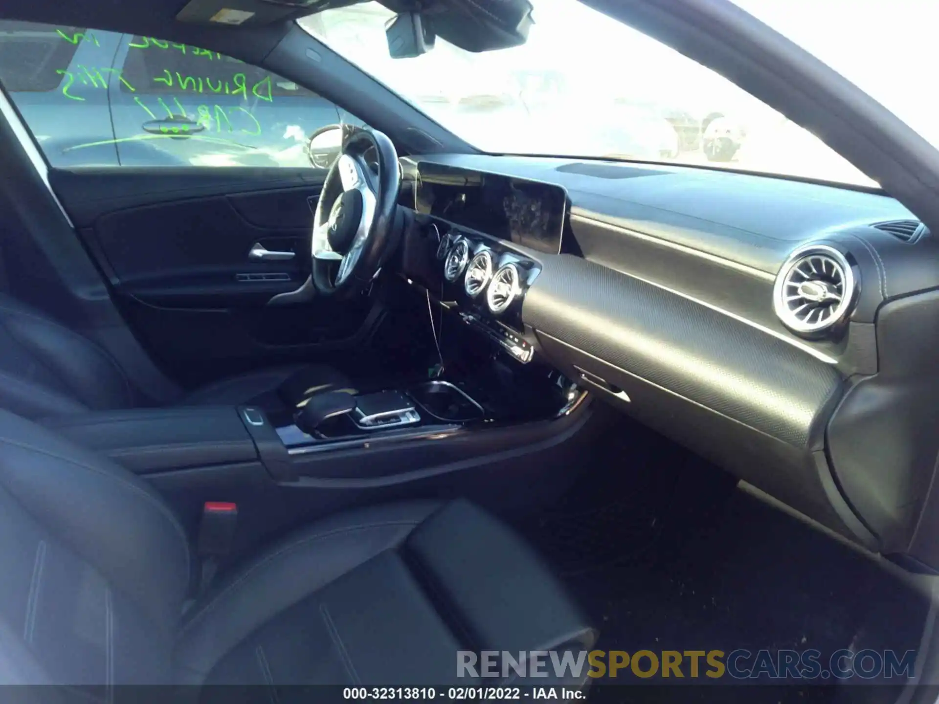 5 Photograph of a damaged car WDD3G4EB6KW030538 MERCEDES-BENZ A-CLASS 2019