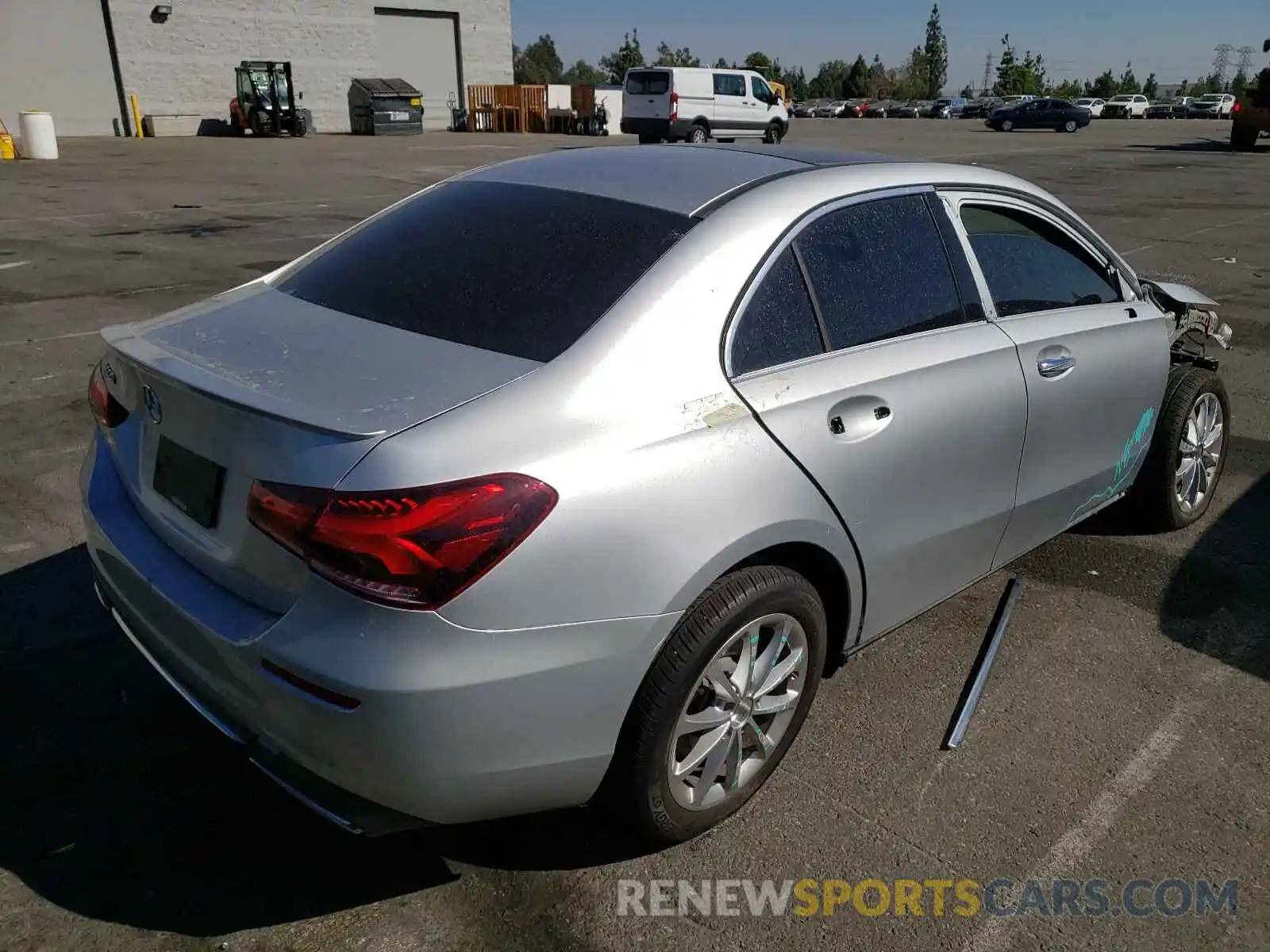 4 Photograph of a damaged car WDD3G4EB7KW012453 MERCEDES-BENZ A-CLASS 2019