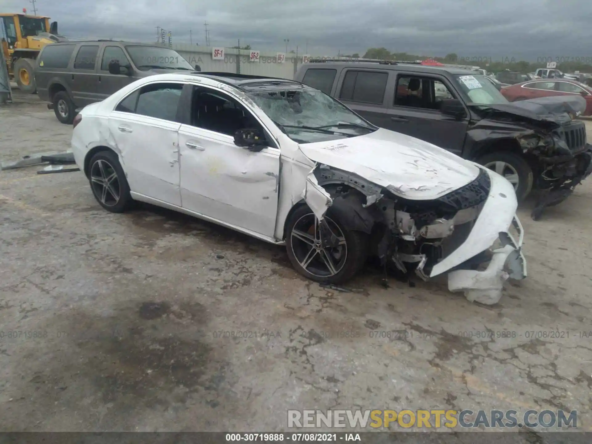 1 Photograph of a damaged car WDD3G4EB7KW020407 MERCEDES-BENZ A-CLASS 2019