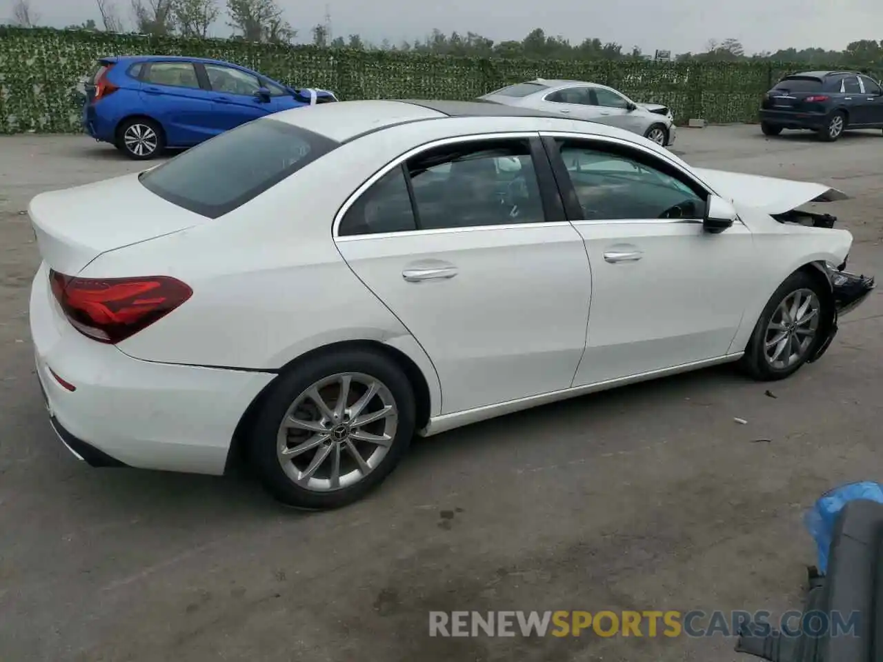 3 Photograph of a damaged car WDD3G4EB8KW002482 MERCEDES-BENZ A-CLASS 2019