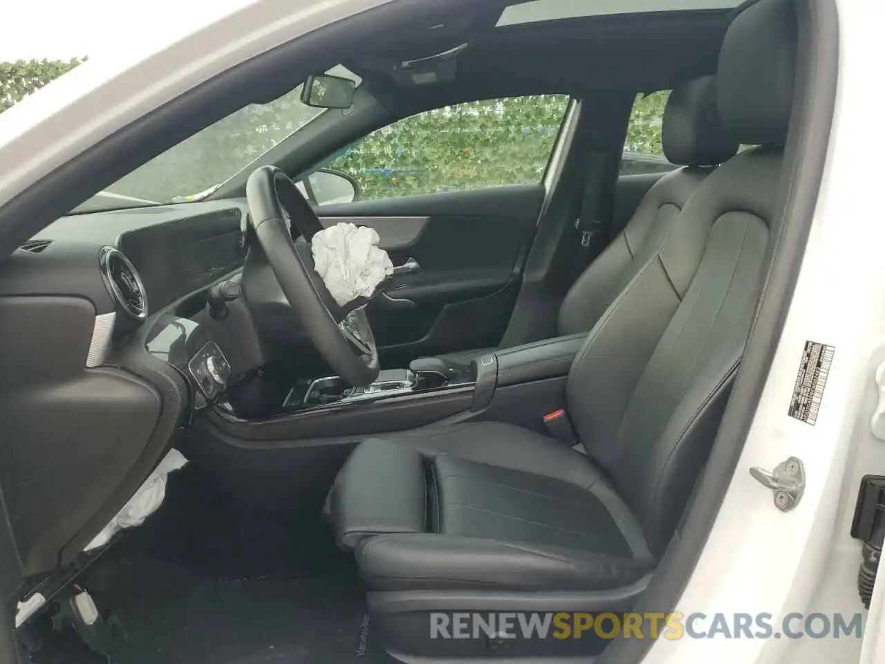 7 Photograph of a damaged car WDD3G4EB8KW002482 MERCEDES-BENZ A-CLASS 2019