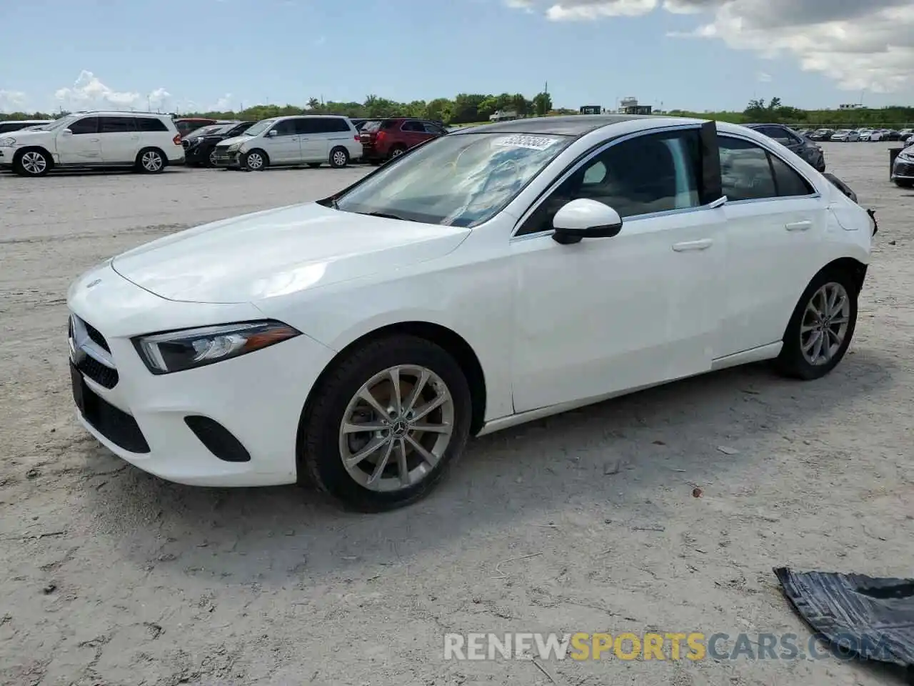 1 Photograph of a damaged car WDD3G4EB8KW005608 MERCEDES-BENZ A-CLASS 2019