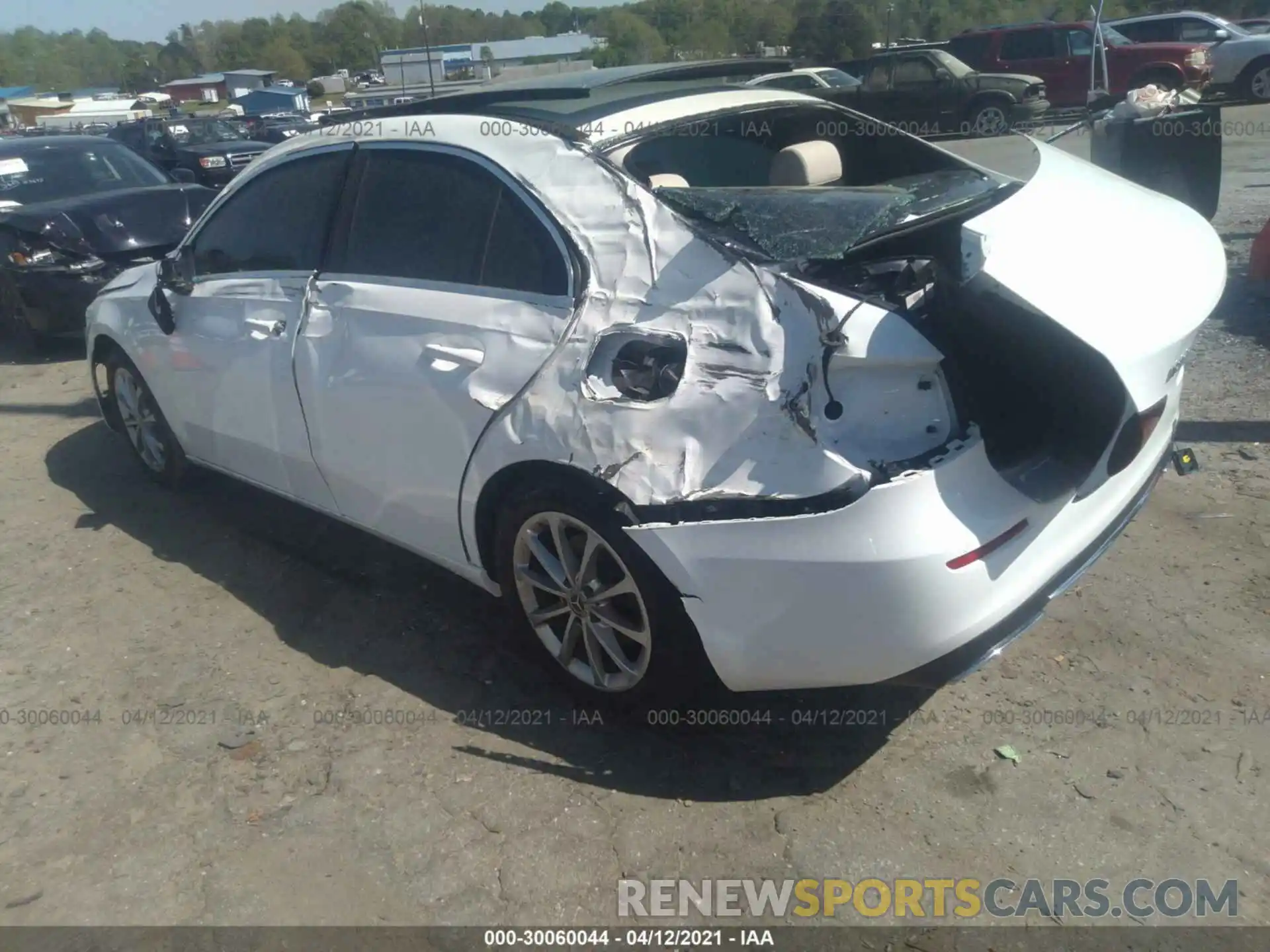 3 Photograph of a damaged car WDD3G4EB8KW007178 MERCEDES-BENZ A-CLASS 2019