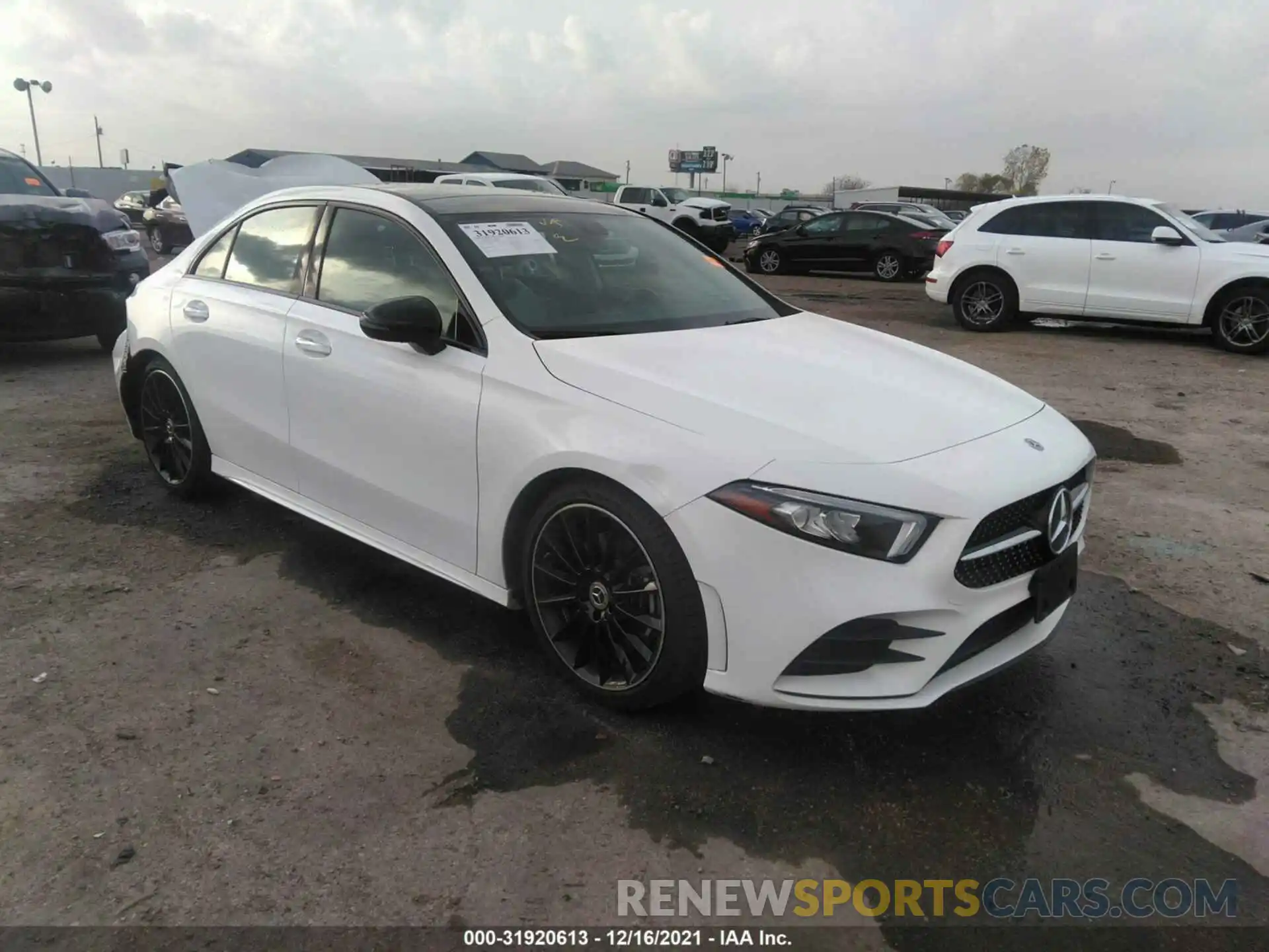 1 Photograph of a damaged car WDD3G4EB8KW020013 MERCEDES-BENZ A-CLASS 2019