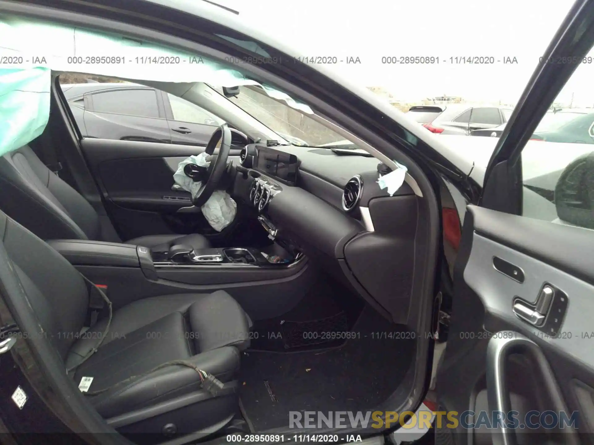 5 Photograph of a damaged car WDD3G4EB8KW023753 MERCEDES-BENZ A-CLASS 2019