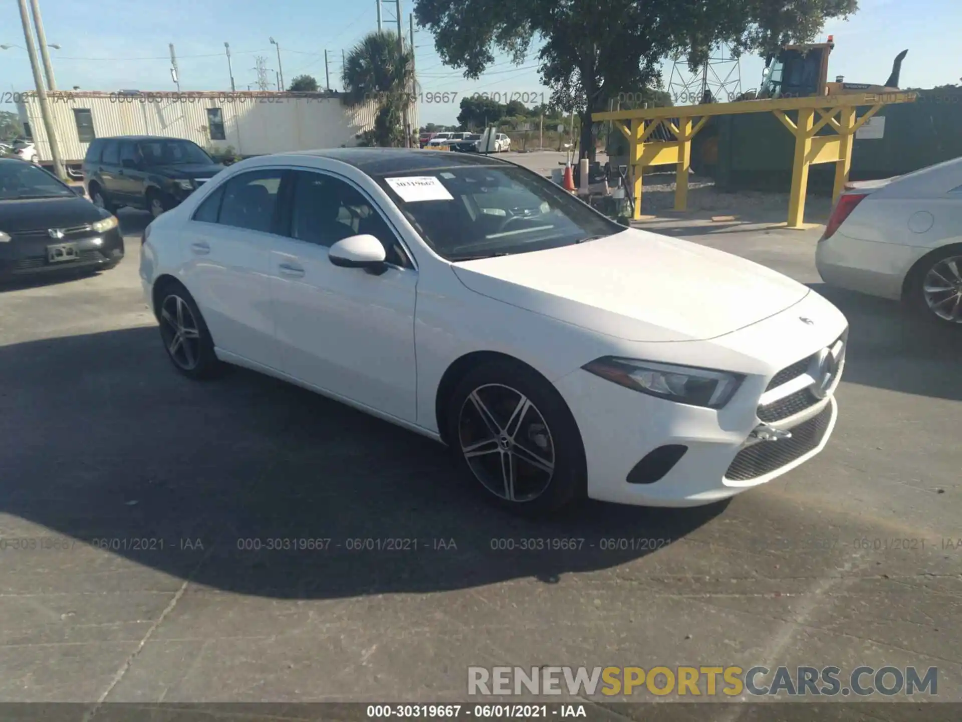 1 Photograph of a damaged car WDD3G4EB9KW000563 MERCEDES-BENZ A-CLASS 2019