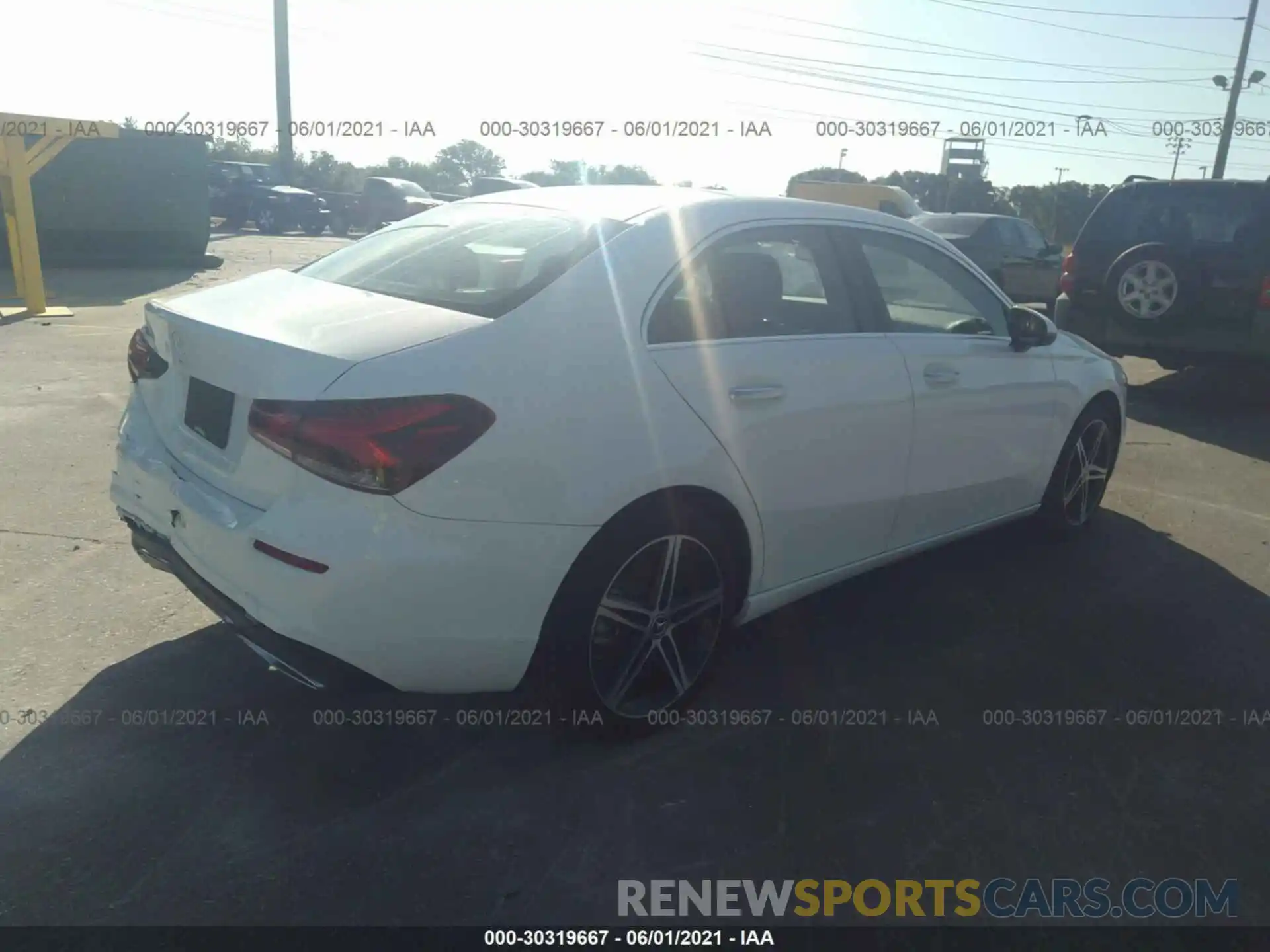 4 Photograph of a damaged car WDD3G4EB9KW000563 MERCEDES-BENZ A-CLASS 2019