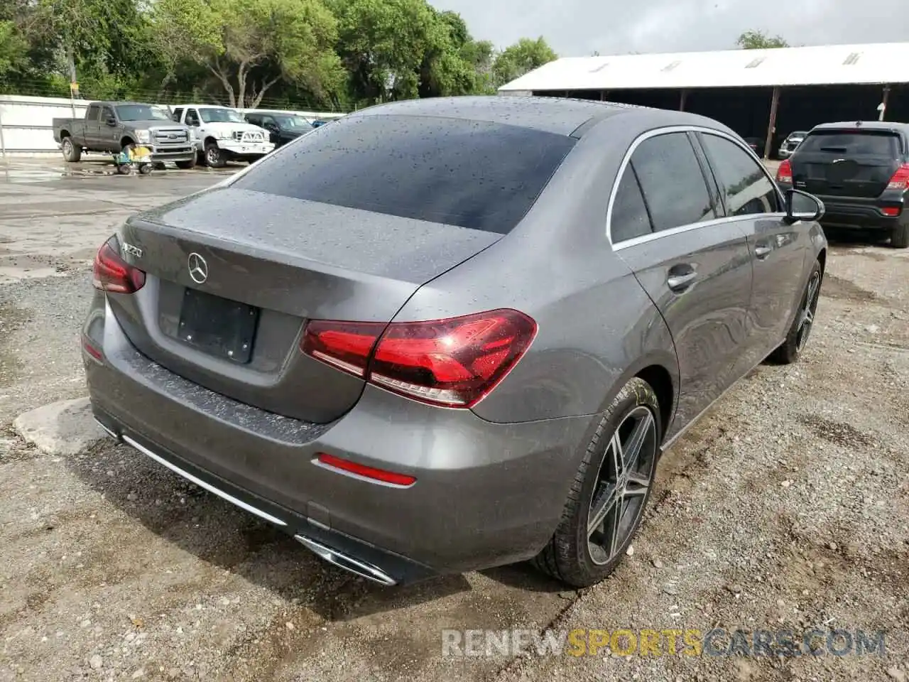 4 Photograph of a damaged car WDD3G4EB9KW005634 MERCEDES-BENZ A-CLASS 2019