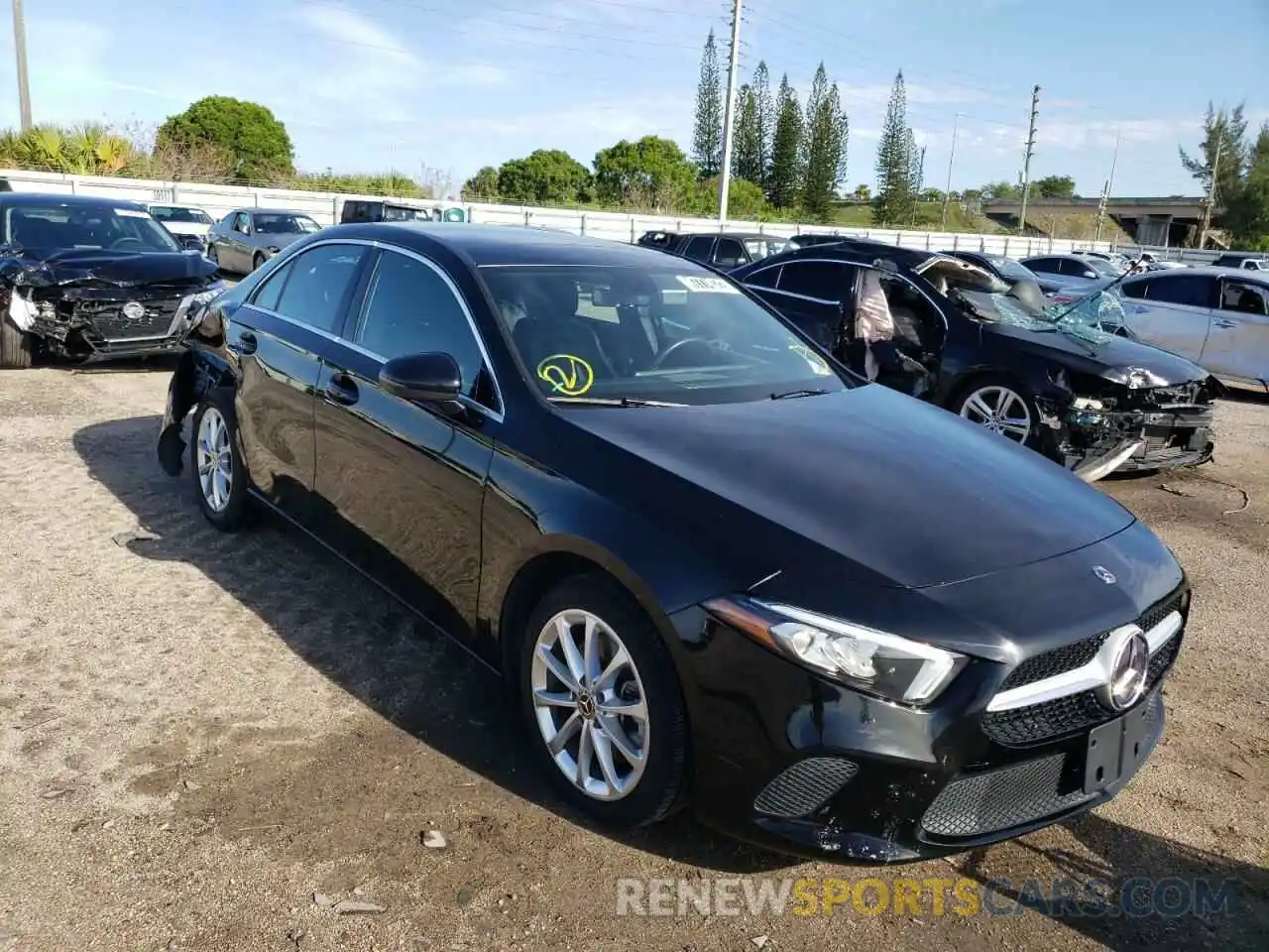 1 Photograph of a damaged car WDD3G4EB9KW015466 MERCEDES-BENZ A-CLASS 2019