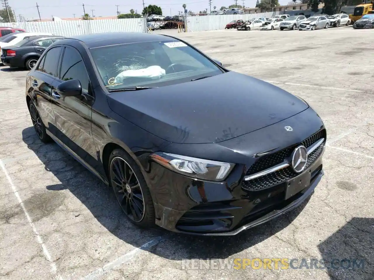 1 Photograph of a damaged car WDD3G4EB9KW015497 MERCEDES-BENZ A-CLASS 2019