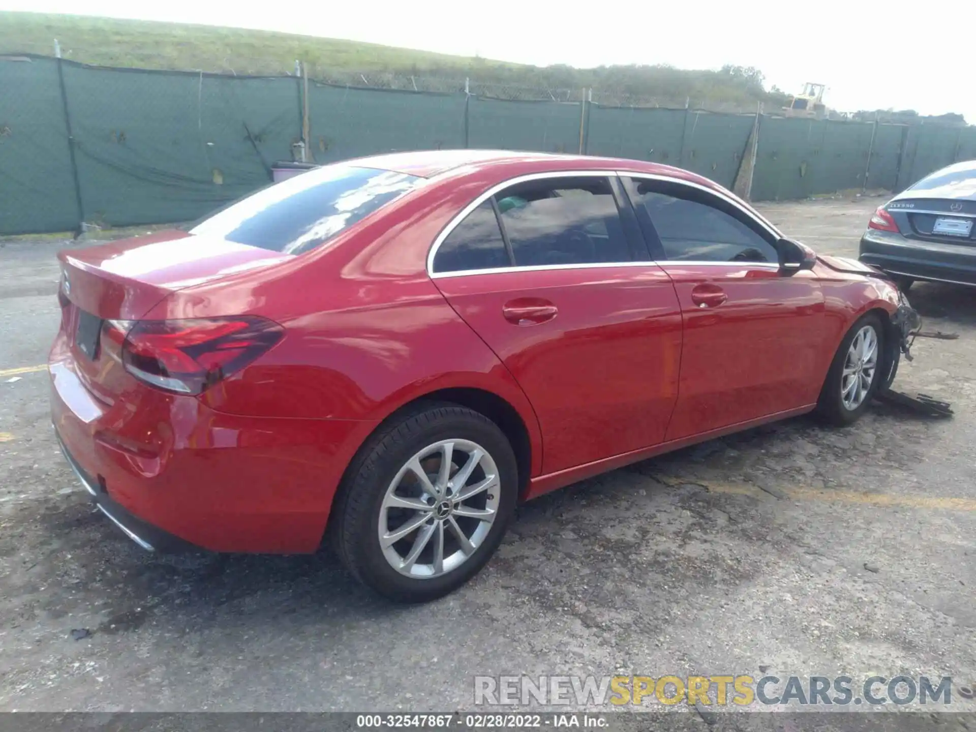 4 Photograph of a damaged car WDD3G4EB9KW023633 MERCEDES-BENZ A-CLASS 2019