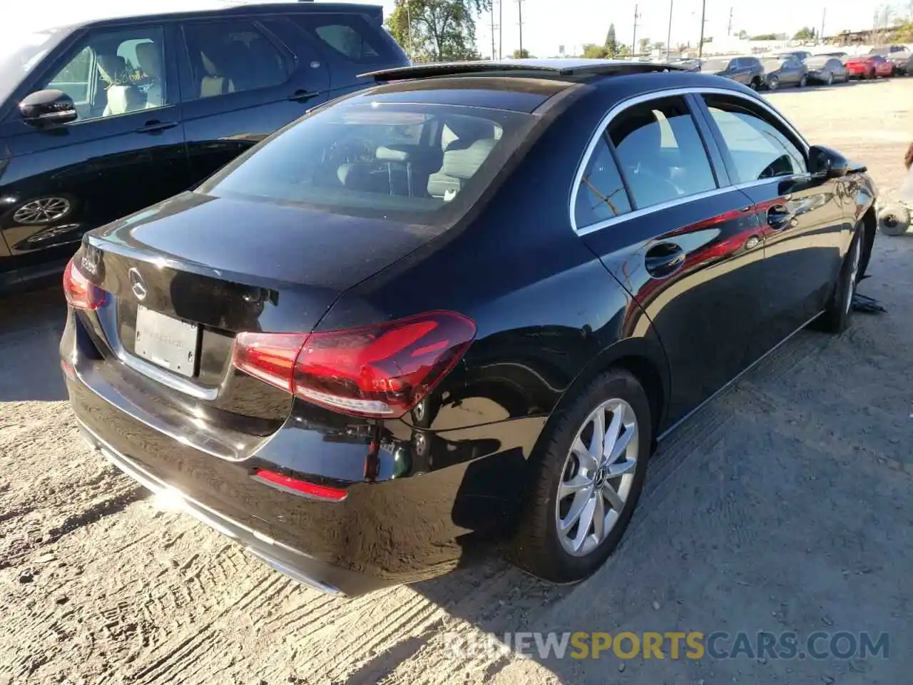 4 Photograph of a damaged car WDD3G4EB9KW025902 MERCEDES-BENZ A-CLASS 2019