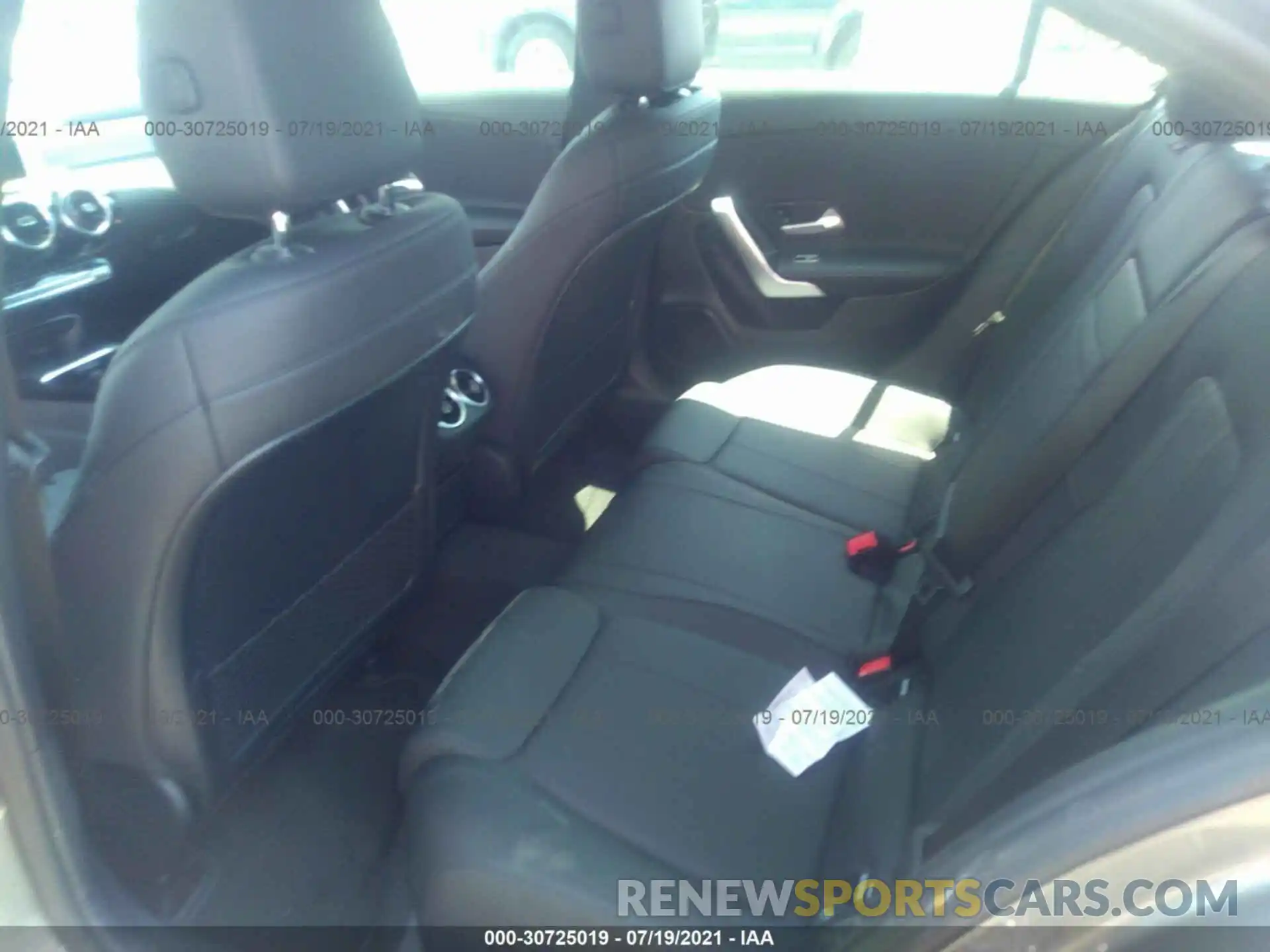 8 Photograph of a damaged car WDD3G4EB9KW026208 MERCEDES-BENZ A-CLASS 2019