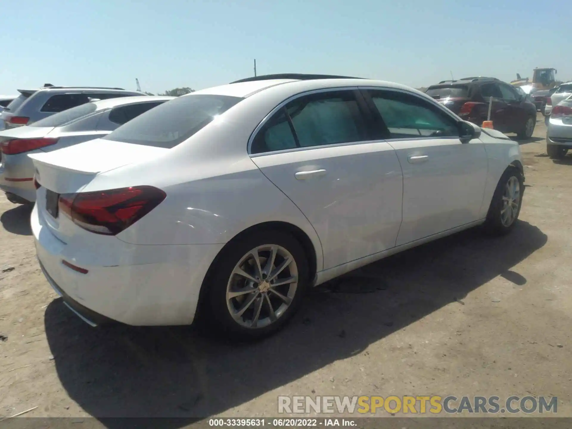 4 Photograph of a damaged car WDD3G4EB9KW027522 MERCEDES-BENZ A-CLASS 2019