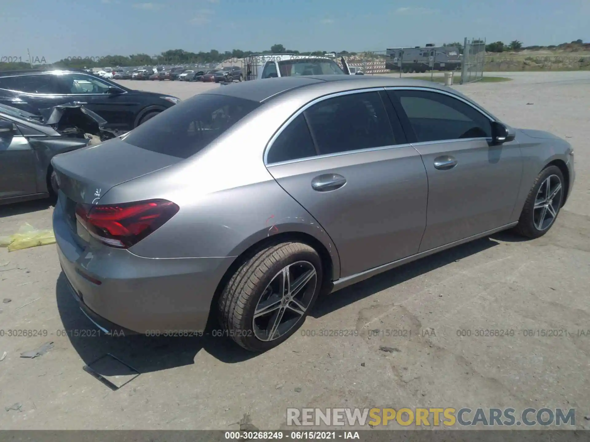 4 Photograph of a damaged car WDD3G4EB9KW035488 MERCEDES-BENZ A-CLASS 2019