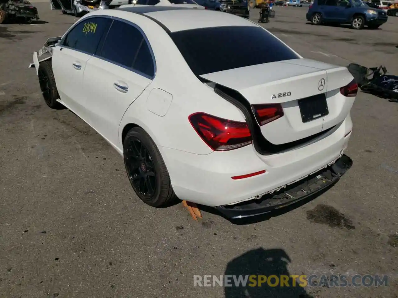 3 Photograph of a damaged car WDD3G4EBXKW002015 MERCEDES-BENZ A-CLASS 2019