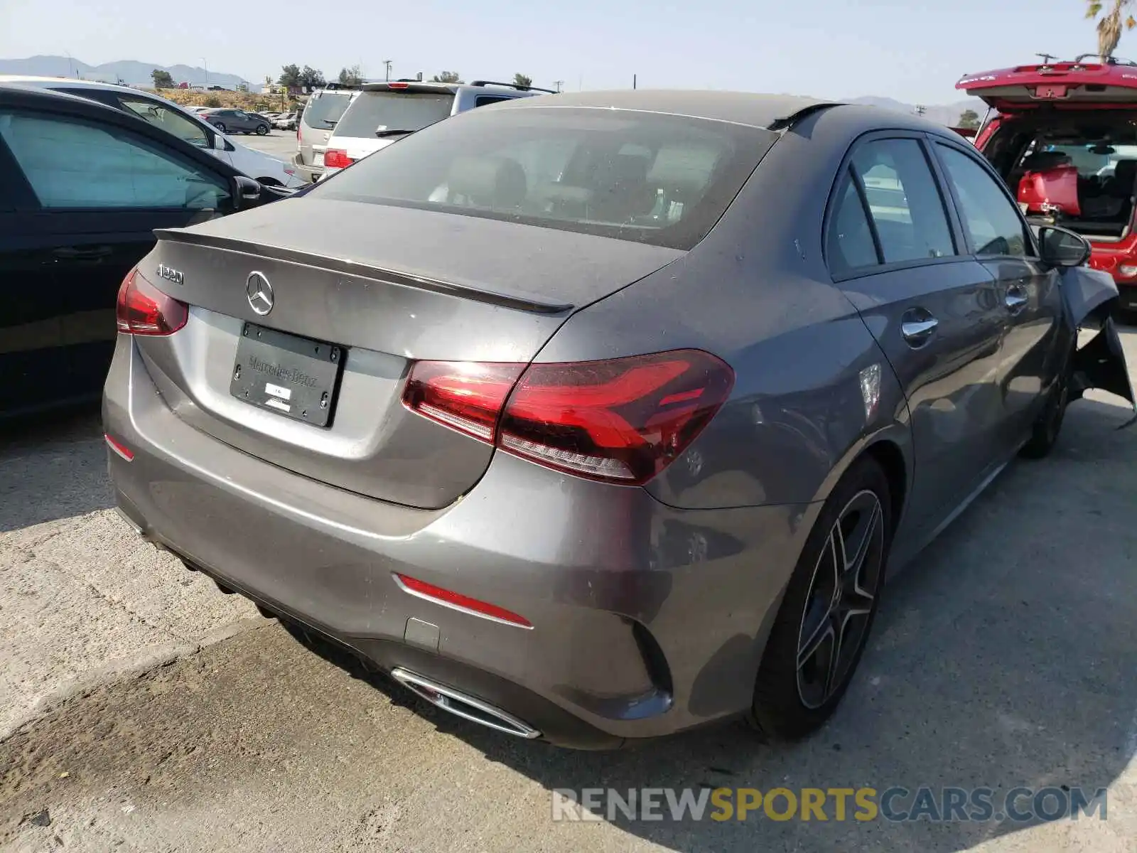 4 Photograph of a damaged car WDD3G4EBXKW002208 MERCEDES-BENZ A-CLASS 2019