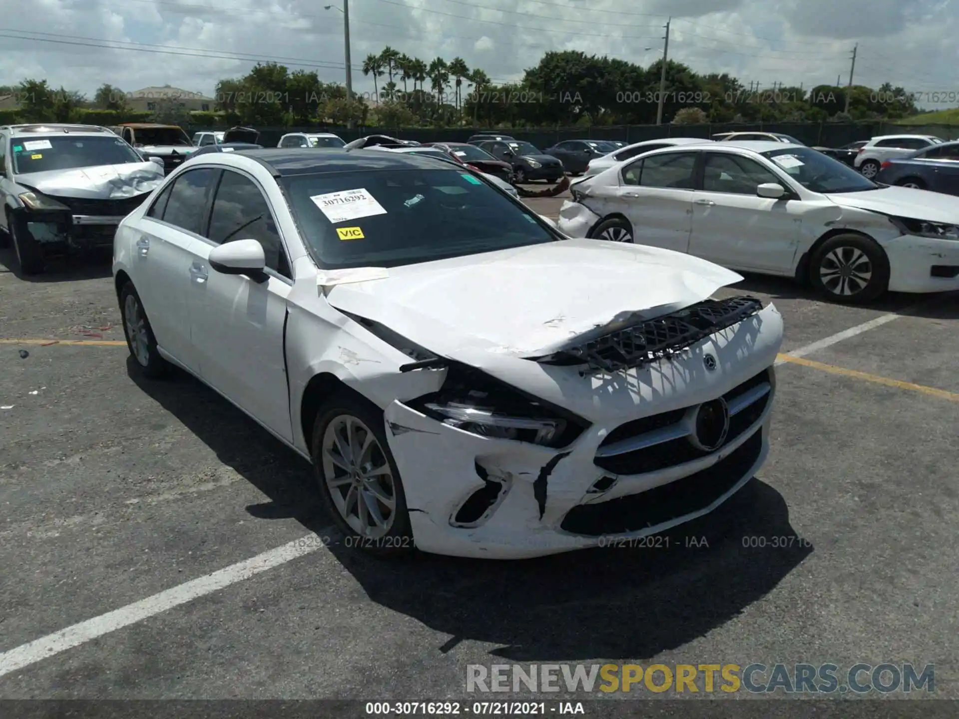 6 Photograph of a damaged car WDD3G4EBXKW003049 MERCEDES-BENZ A-CLASS 2019