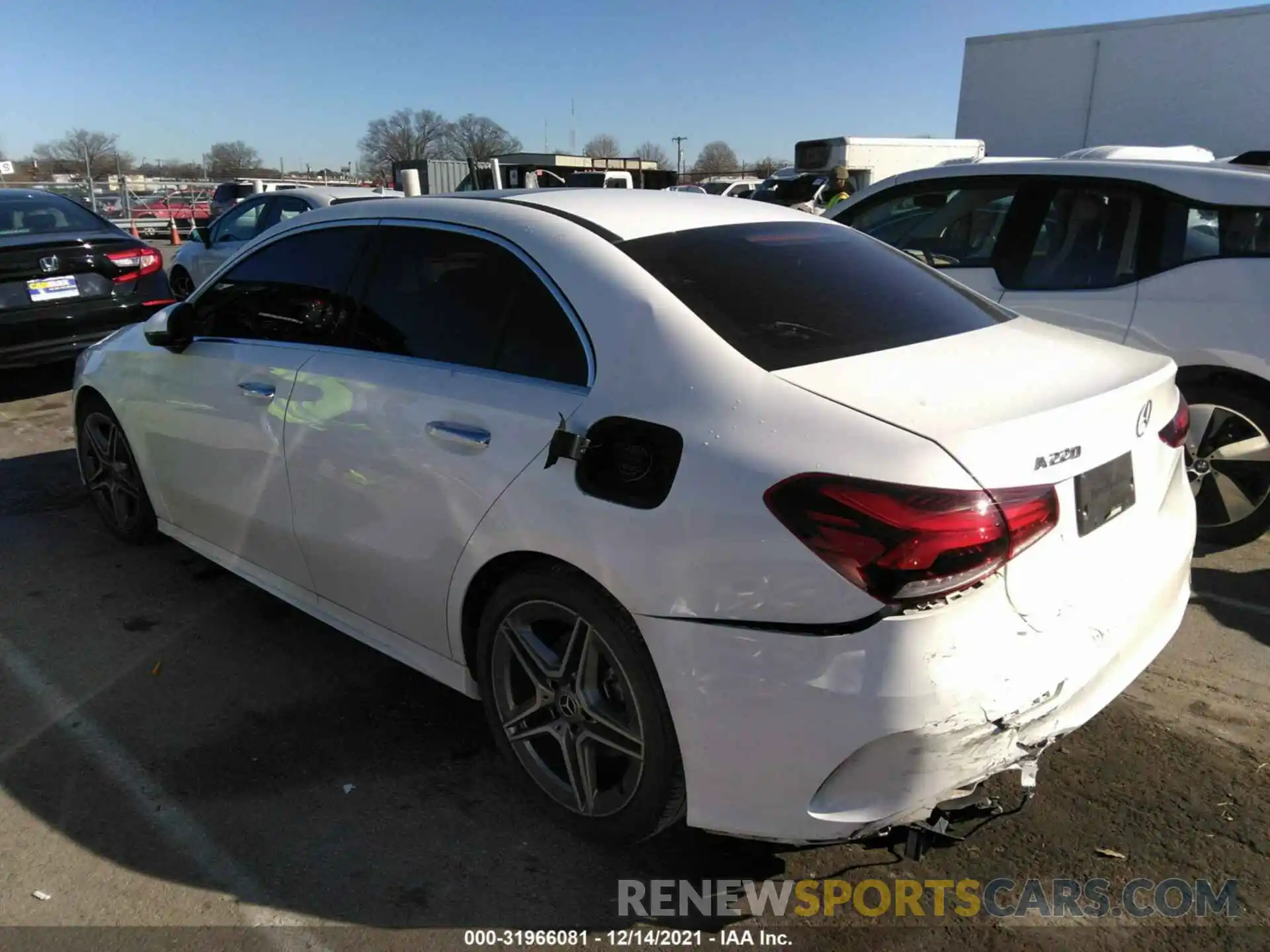 3 Photograph of a damaged car WDD3G4EBXKW005951 MERCEDES-BENZ A-CLASS 2019