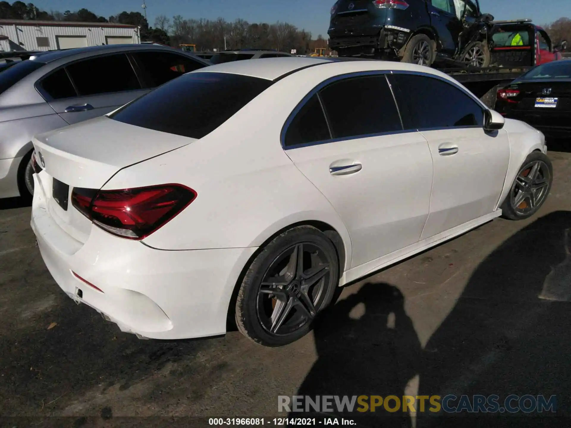 4 Photograph of a damaged car WDD3G4EBXKW005951 MERCEDES-BENZ A-CLASS 2019