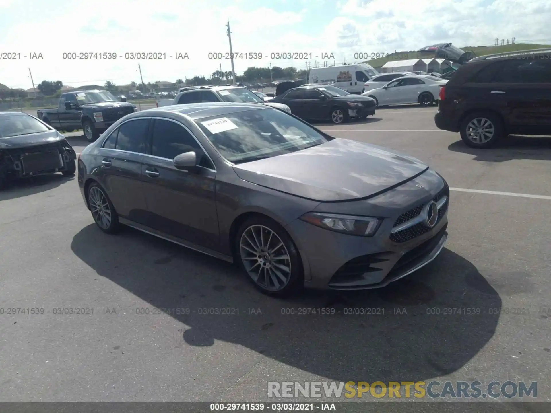 1 Photograph of a damaged car WDD3G4EBXKW011992 MERCEDES-BENZ A-CLASS 2019