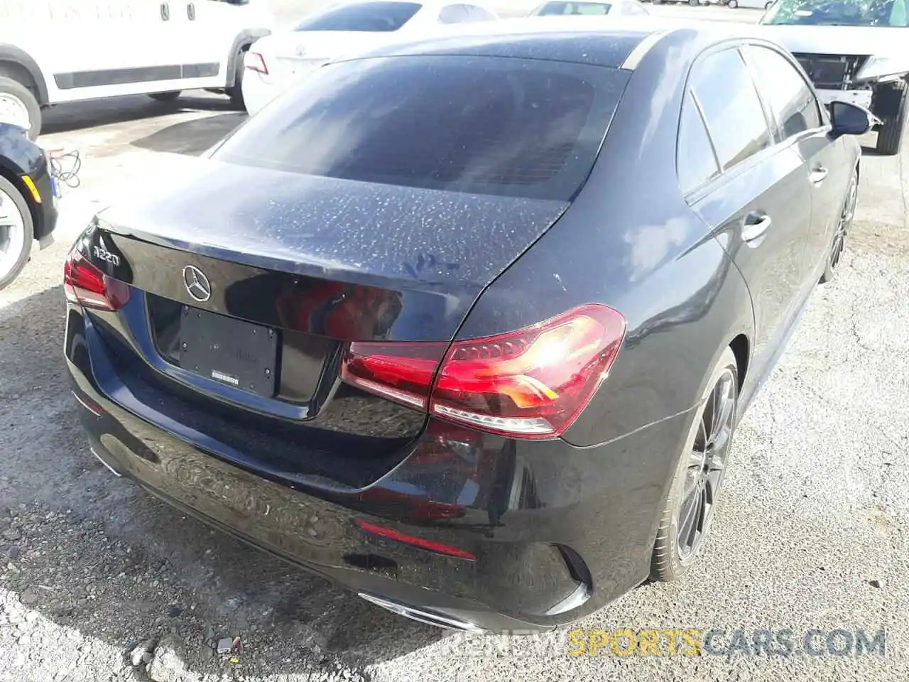 4 Photograph of a damaged car WDD3G4EBXKW024273 MERCEDES-BENZ A-CLASS 2019