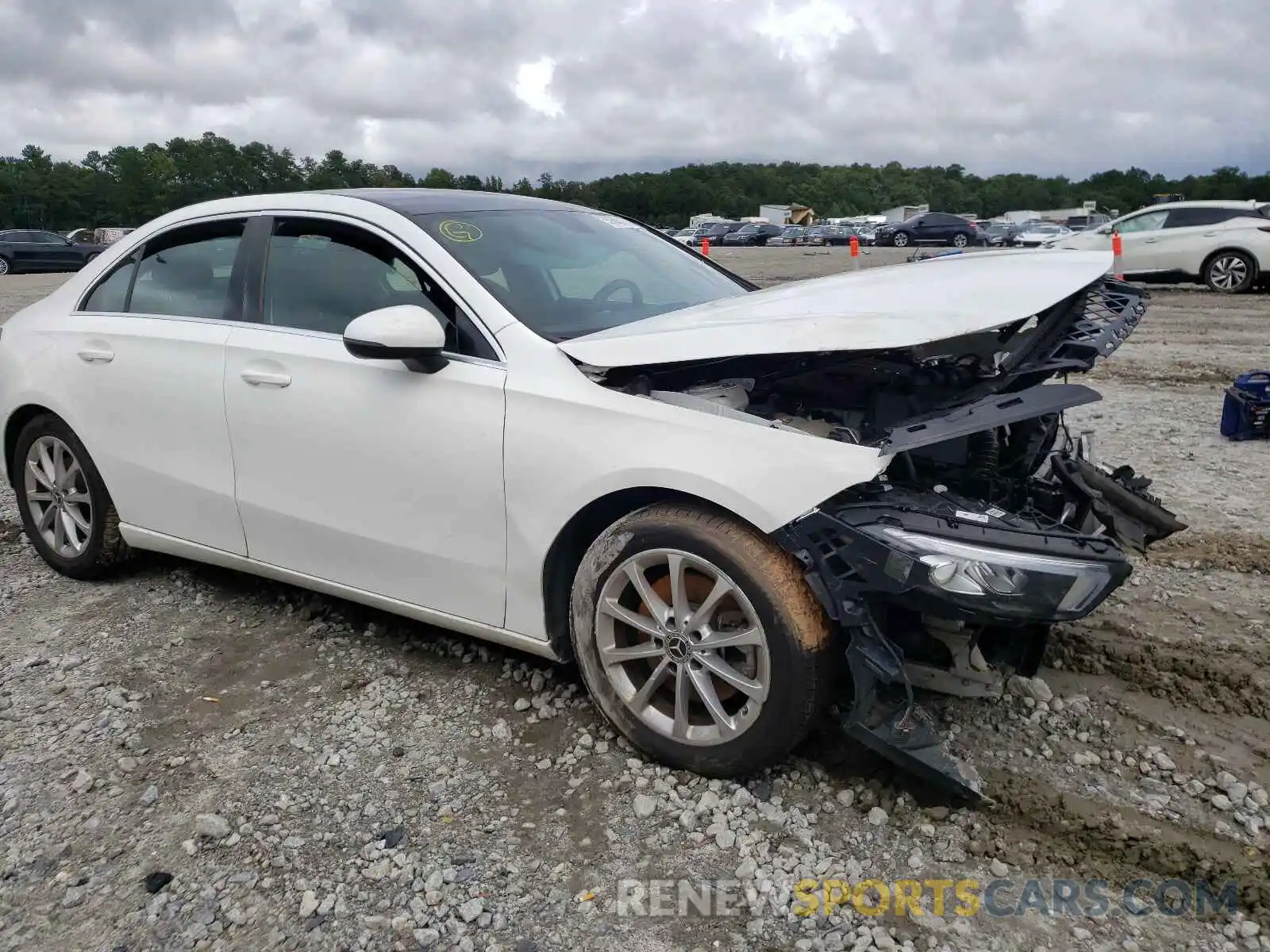 1 Photograph of a damaged car WDD3G4EBXKW024337 MERCEDES-BENZ A-CLASS 2019