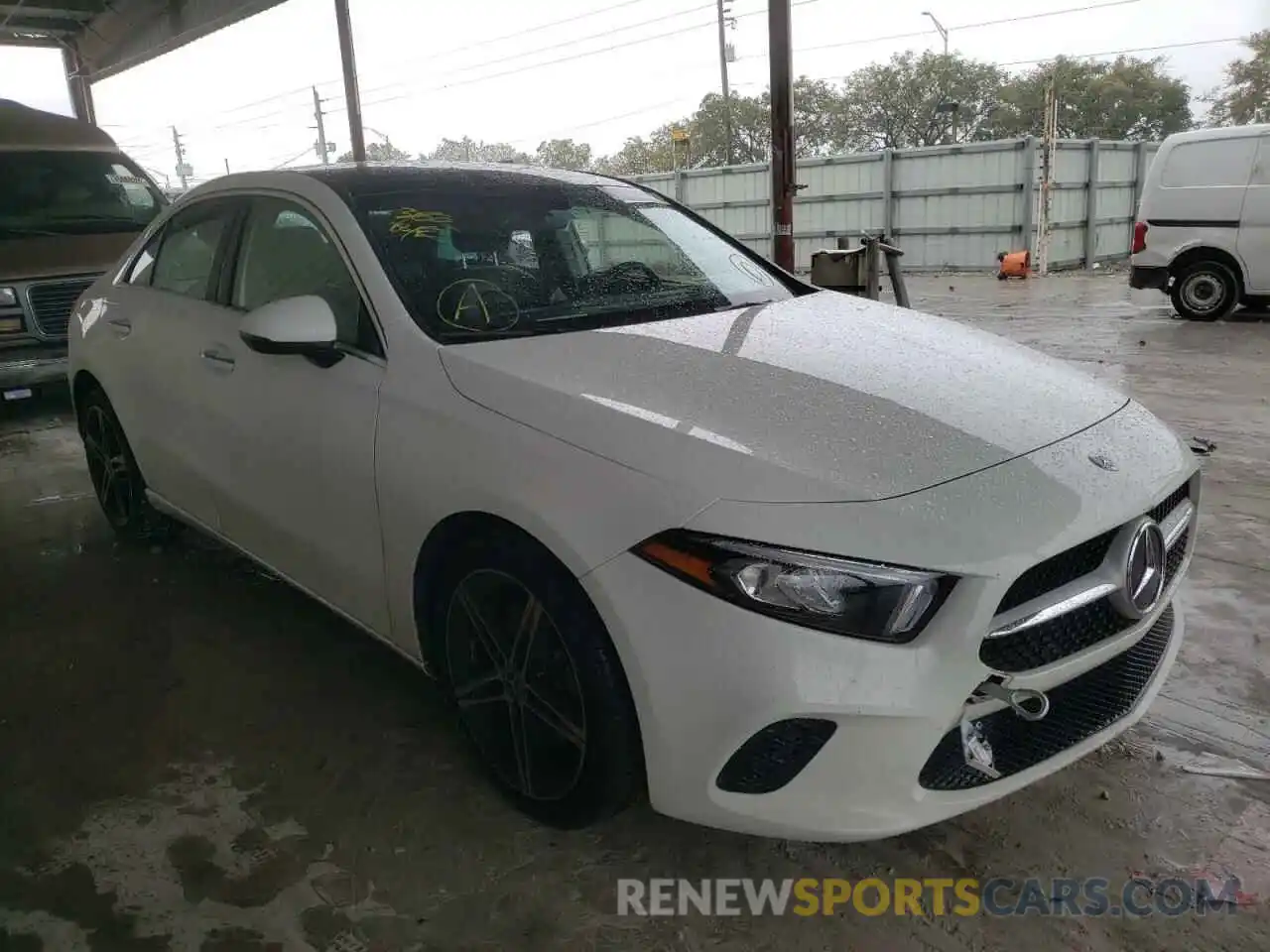 1 Photograph of a damaged car WDD3G4EBXKW035726 MERCEDES-BENZ A-CLASS 2019