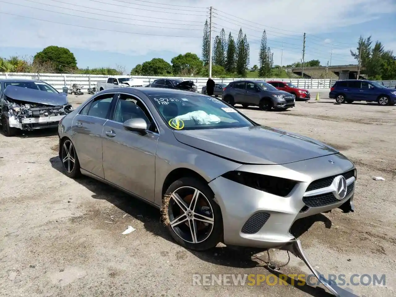 1 Photograph of a damaged car WDD3G4EBXKW036004 MERCEDES-BENZ A-CLASS 2019