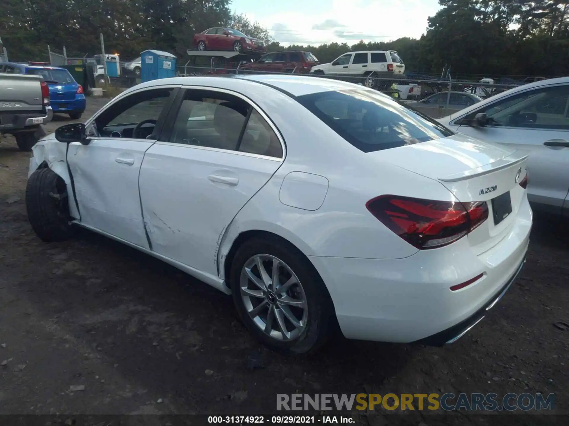 3 Photograph of a damaged car WDD3G4FB0KW012437 MERCEDES-BENZ A-CLASS 2019