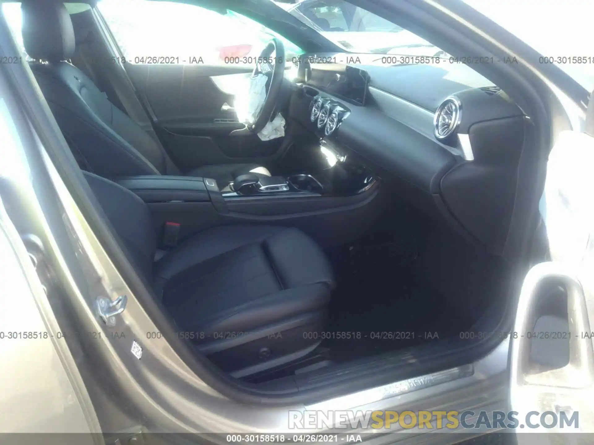 5 Photograph of a damaged car WDD3G4FB0KW027617 MERCEDES-BENZ A-CLASS 2019