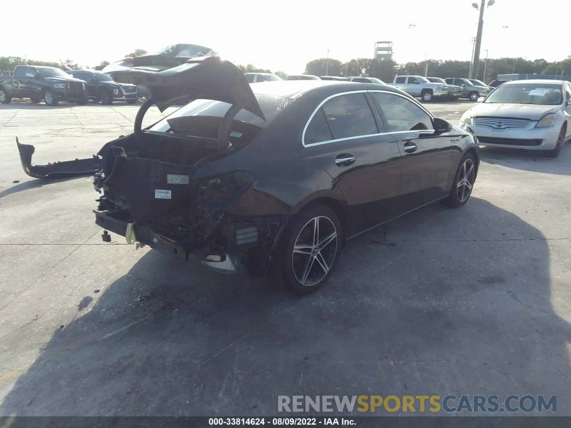 4 Photograph of a damaged car WDD3G4FB0KW034308 MERCEDES-BENZ A-CLASS 2019