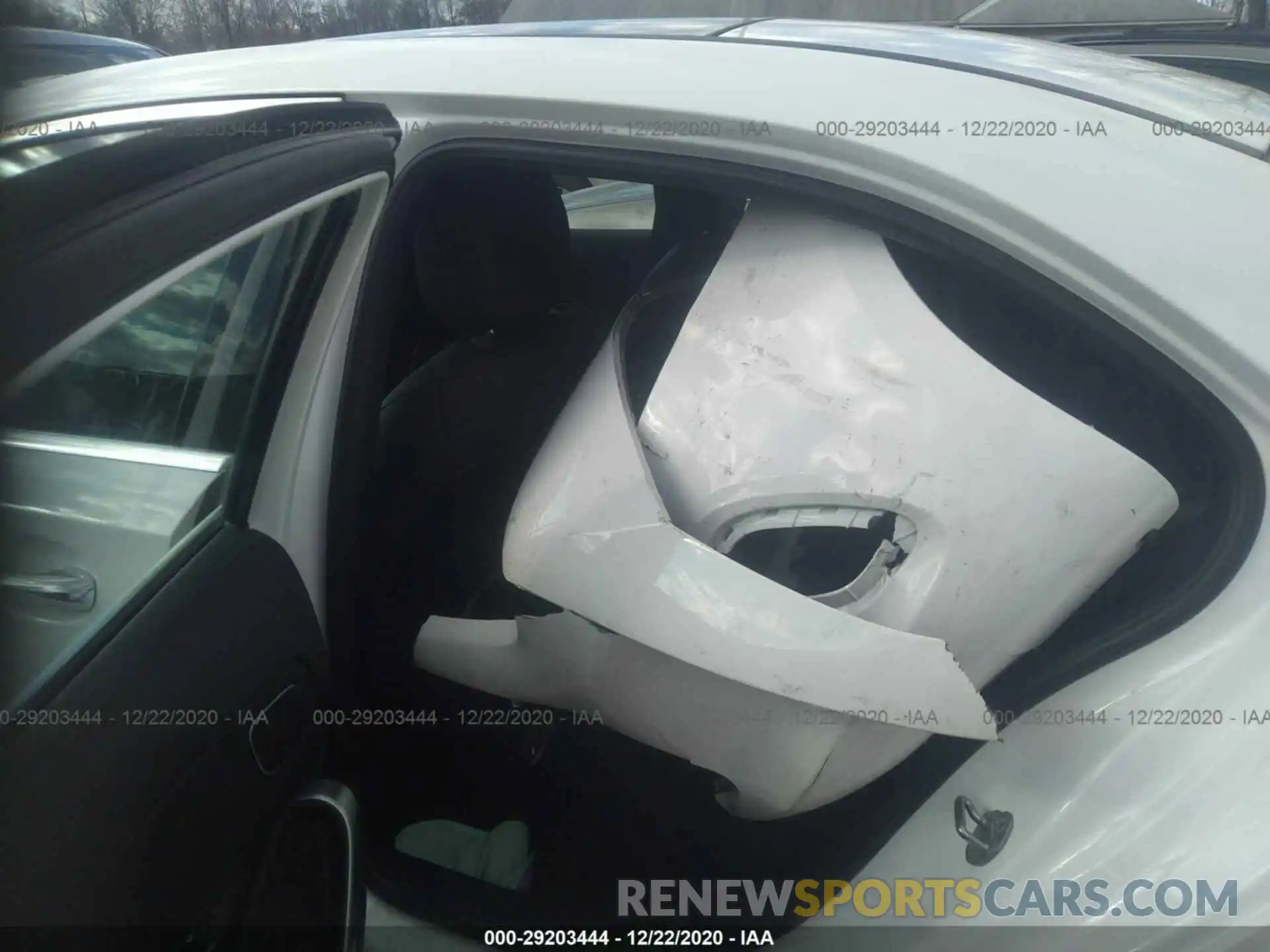 8 Photograph of a damaged car WDD3G4FB1KW013077 MERCEDES-BENZ A-CLASS 2019