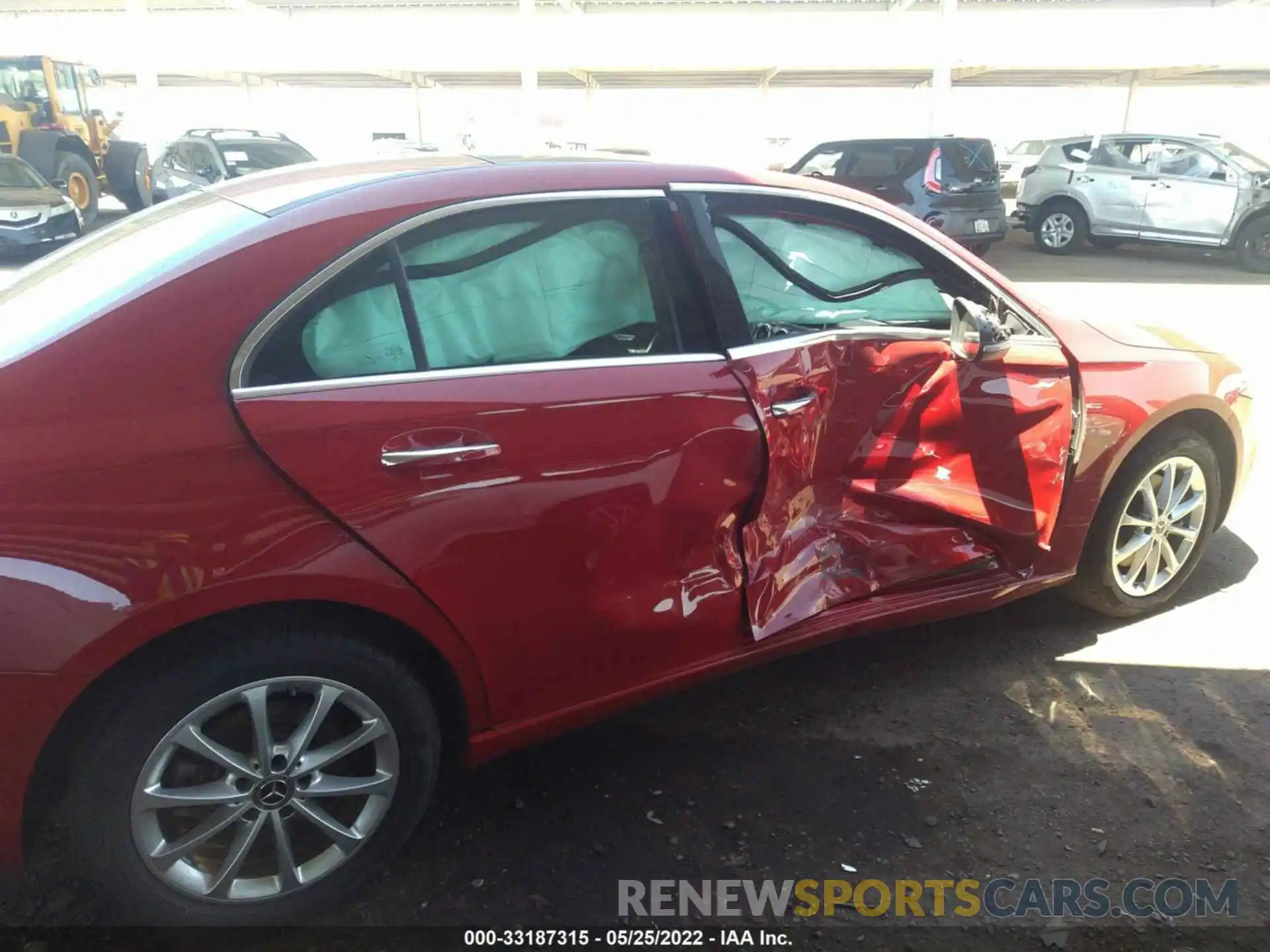 6 Photograph of a damaged car WDD3G4FB1KW022913 MERCEDES-BENZ A-CLASS 2019