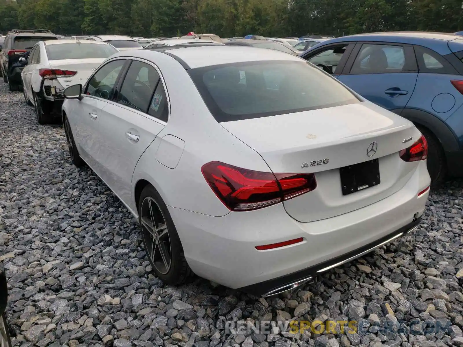 3 Photograph of a damaged car WDD3G4FB1KW035256 MERCEDES-BENZ A-CLASS 2019